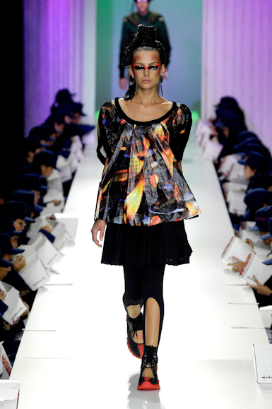 desfiles-ronaldofraga-saopauloinverno2007rtw-131