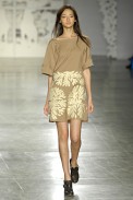 desfiles-simonenunes-saopauloinverno2007rtw-100