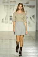 desfiles-simonenunes-saopauloinverno2007rtw-103