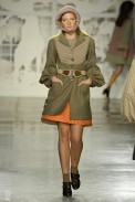 desfiles-simonenunes-saopauloinverno2007rtw-110