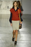 desfiles-simonenunes-saopauloinverno2007rtw-117