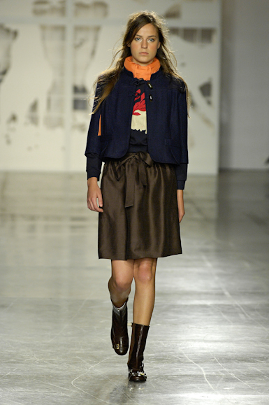 desfiles-simonenunes-saopauloinverno2007rtw-118