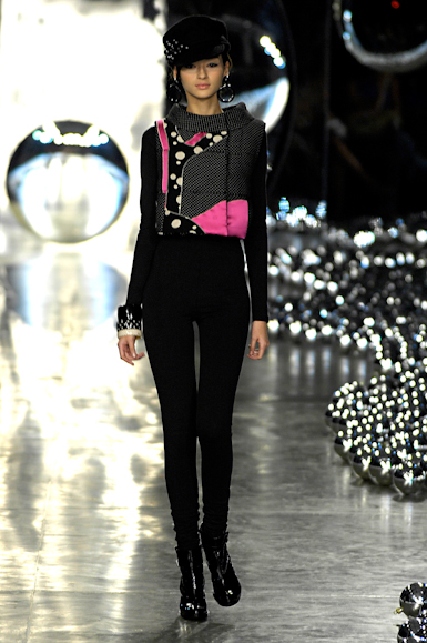 desfiles-triton-saopauloinverno2007rtw-107
