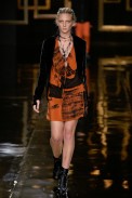 desfiles-uma-saopauloinverno2007rtw-126