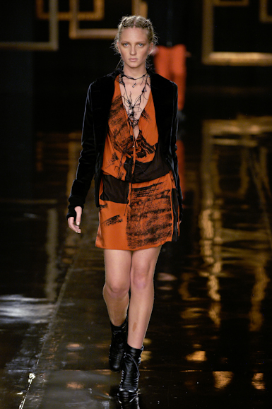desfiles-uma-saopauloinverno2007rtw-126