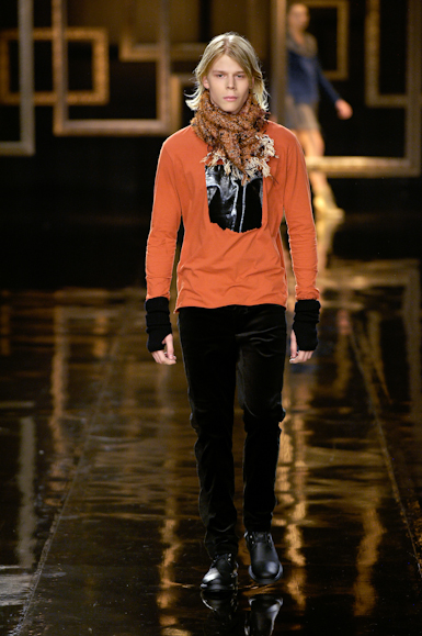 desfiles-uma-saopauloinverno2007rtw-132