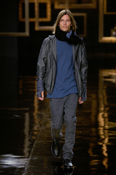 desfiles-uma-saopauloinverno2007rtw-134