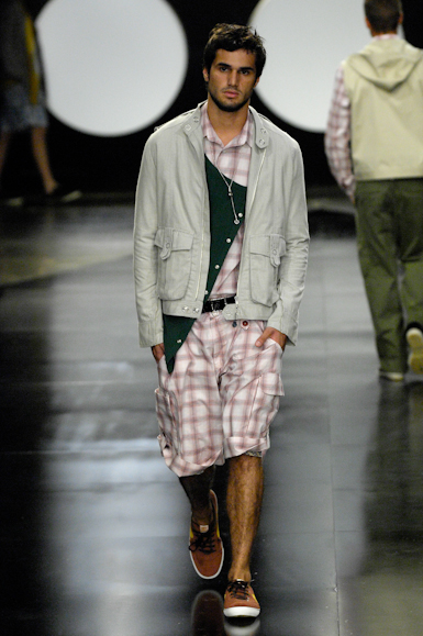 desfiles-vrom-saopauloinverno2007rtw-115