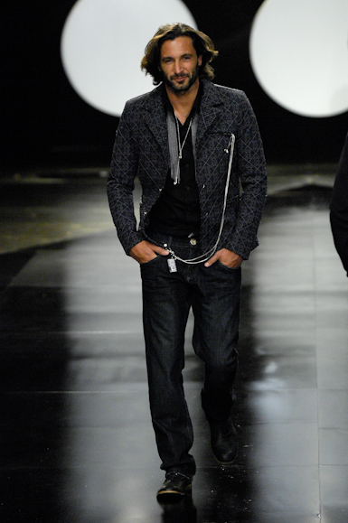 desfiles-vrom-saopauloinverno2007rtw-124