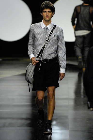 desfiles-vrom-saopauloinverno2007rtw-127