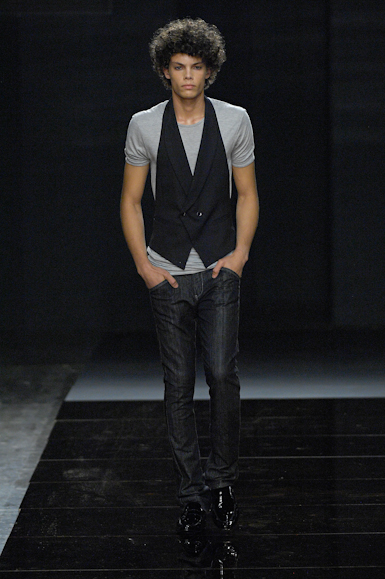 desfiles-zoomp-saopauloinverno2007rtw-107