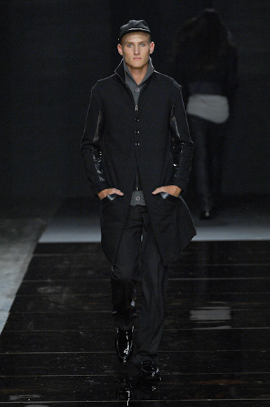 desfiles-zoomp-saopauloinverno2007rtw-111