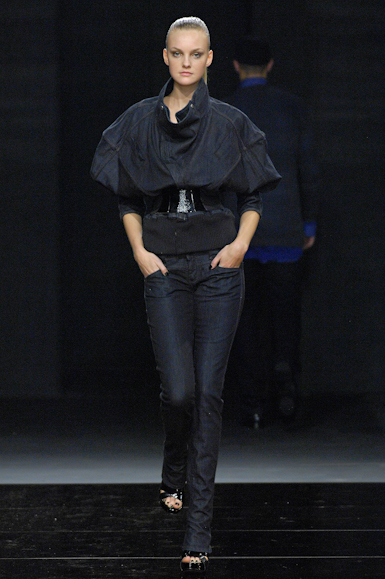 desfiles-zoomp-saopauloinverno2007rtw-123