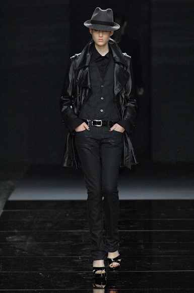 desfiles-zoomp-saopauloinverno2007rtw-135