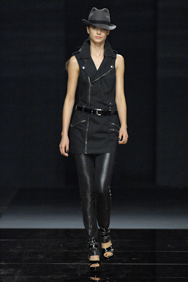 desfiles-zoomp-saopauloinverno2007rtw-137