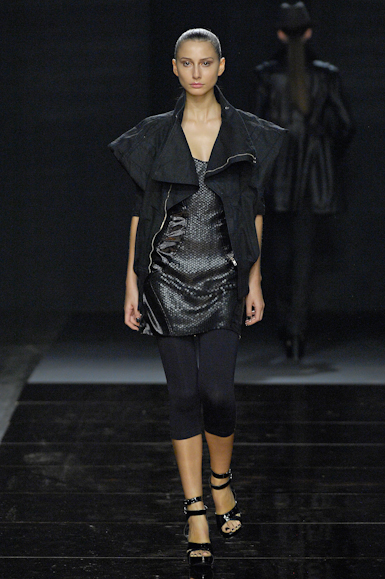 desfiles-zoomp-saopauloinverno2007rtw-138