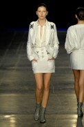 desfiles-prisciladarolt-saopauloinverno2007rtw-107