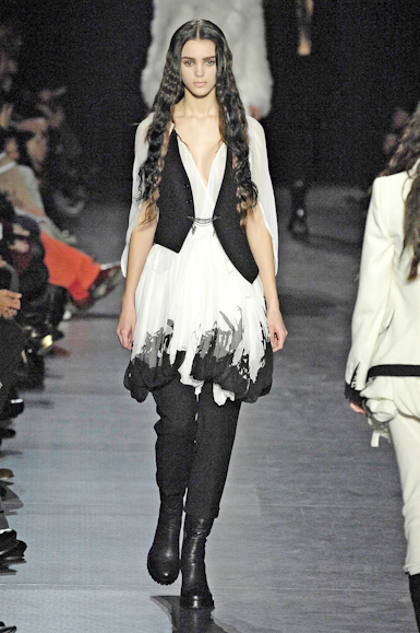desfiles-anndemeulemeester-parisinverno2007rtw-106