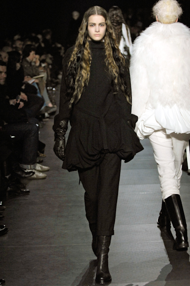 desfiles-anndemeulemeester-parisinverno2007rtw-113