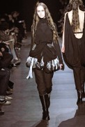 desfiles-anndemeulemeester-parisinverno2007rtw-117
