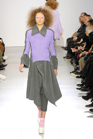 desfiles-commedesgarcons-parisinverno2007rtw-117