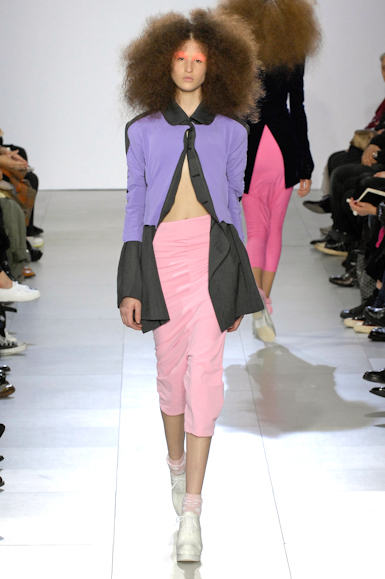 desfiles-commedesgarcons-parisinverno2007rtw-125