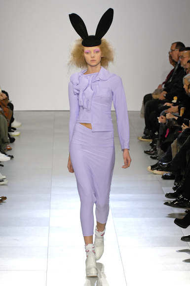 desfiles-commedesgarcons-parisinverno2007rtw-129