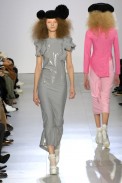 desfiles-commedesgarcons-parisinverno2007rtw-131