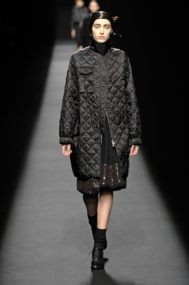 desfiles-driesvannoten-parisinverno2007rtw-109