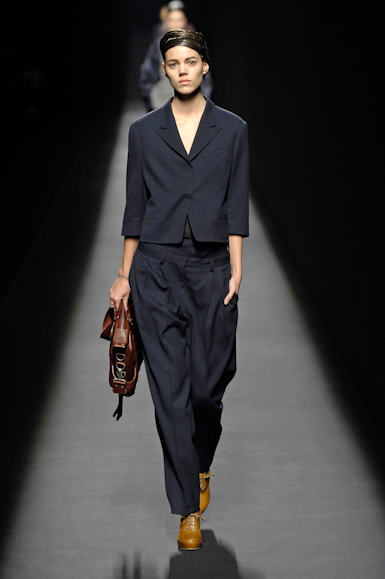 desfiles-driesvannoten-parisinverno2007rtw-121
