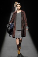 desfiles-driesvannoten-parisinverno2007rtw-123