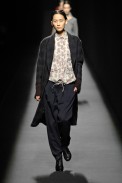 desfiles-driesvannoten-parisinverno2007rtw-124