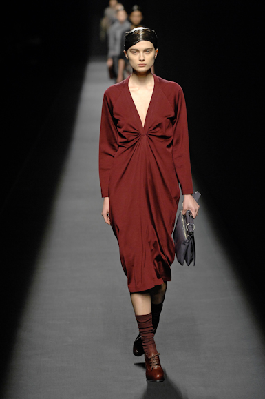 desfiles-driesvannoten-parisinverno2007rtw-127