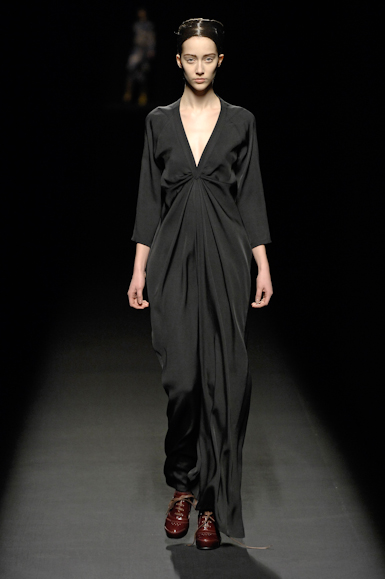 desfiles-driesvannoten-parisinverno2007rtw-163