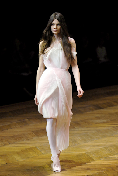 desfiles-givenchy-parisinverno2007rtw-122