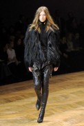 desfiles-givenchy-parisinverno2007rtw-128