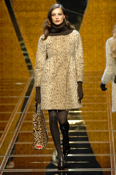 desfiles-valentino-parisinverno2007rtw-105