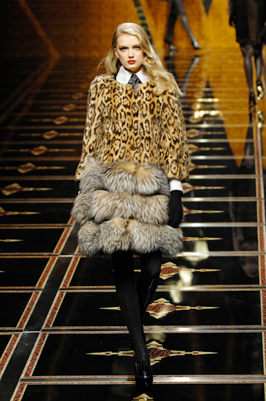 desfiles-valentino-parisinverno2007rtw-109