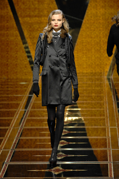 desfiles-valentino-parisinverno2007rtw-117