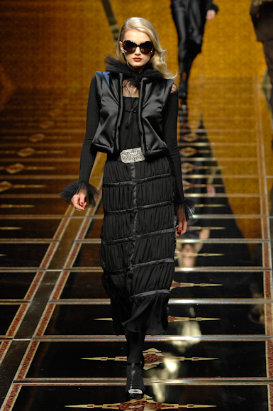 desfiles-valentino-parisinverno2007rtw-139
