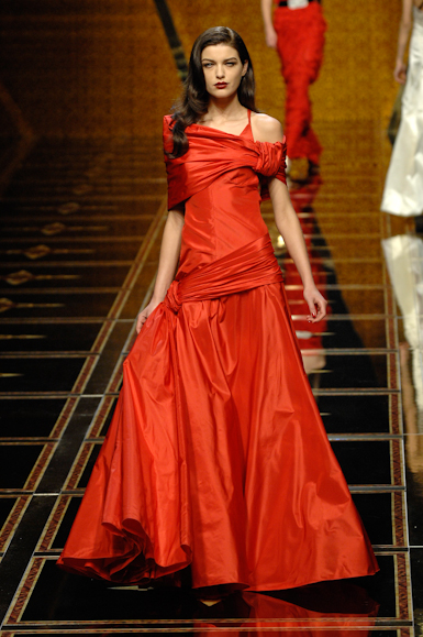 desfiles-valentino-parisinverno2007rtw-167