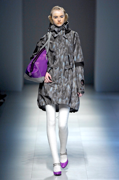 desfiles-undercover-parisinverno2007rtw-112