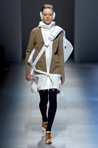 desfiles-undercover-parisinverno2007rtw-114