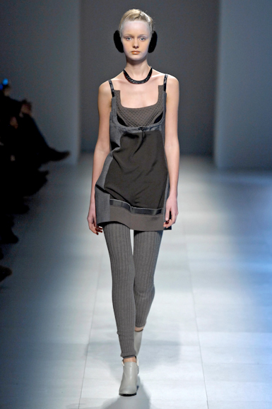 desfiles-undercover-parisinverno2007rtw-124