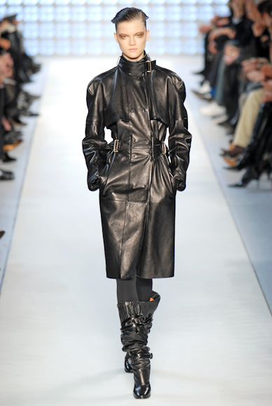 desfiles-loewe-parisinverno2007rtw-100