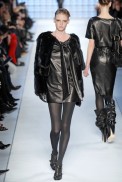 desfiles-loewe-parisinverno2007rtw-102