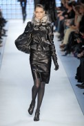 desfiles-loewe-parisinverno2007rtw-103
