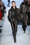 desfiles-loewe-parisinverno2007rtw-106