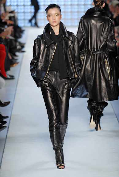 desfiles-loewe-parisinverno2007rtw-106
