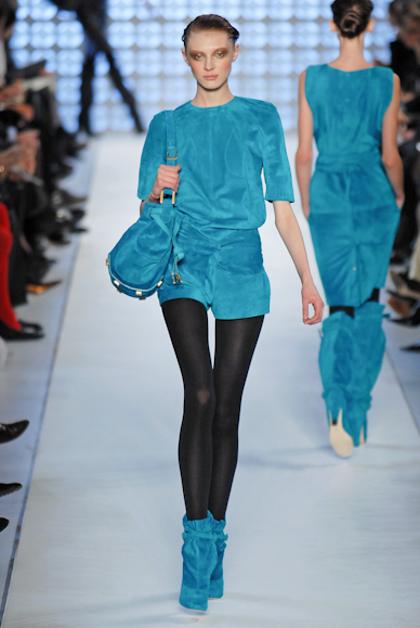 desfiles-loewe-parisinverno2007rtw-110